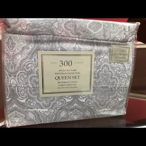 Fine Linens Westfield Collection Queen sheet set
